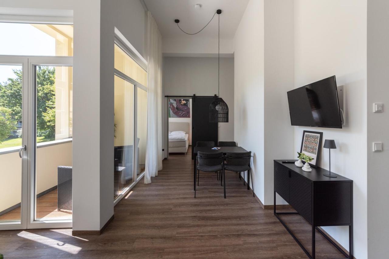 Lunas Appartements In Der Alten Schule 에센 외부 사진